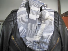 FabIndia Schal
